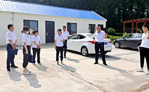 LETOU国际米兰·(中国区)官方网站联合巡检组一行到海林物业分公司、鹿鸣鹿合作社、雪原公司开展半年巡检工作