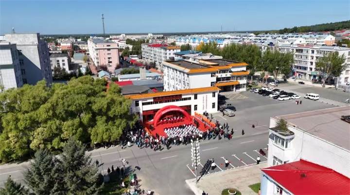 LETOU国际米兰·(中国区)官方网站雁窝岛养老公寓暨社区餐厅盛大开业 共筑民生幸福新家园